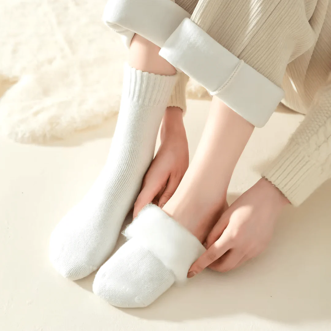 The Fleece Socks - Image 27